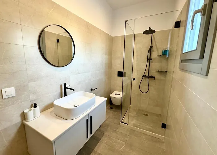 Almond Place 아파트 *