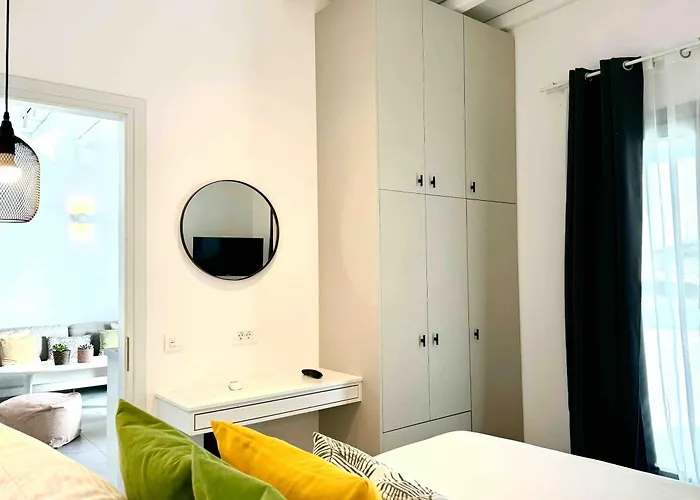 Apartment Almond Place